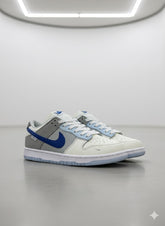 NKE SB DUNK SNEAKERS